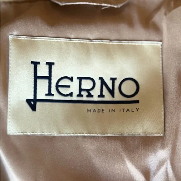 Herno Beige Wool Coat with Brooch - Picture 7 of 9